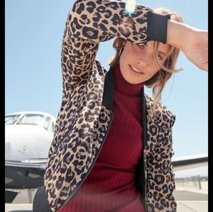 Stella & Dot, reverse cougar print/ black bomber Sz Sm